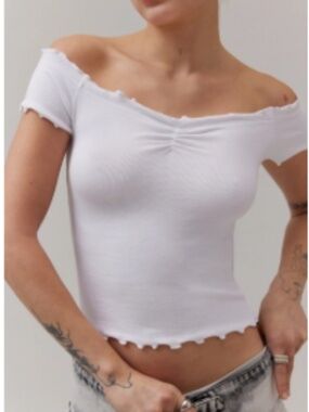 BDG White Ruffled Edge Crop Top